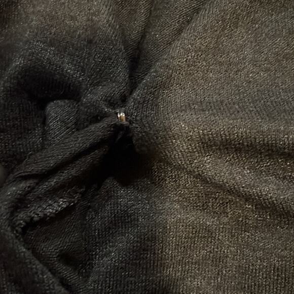 Banana Republic Black V Neck Sweater Size Xs - Picture 3 of 5